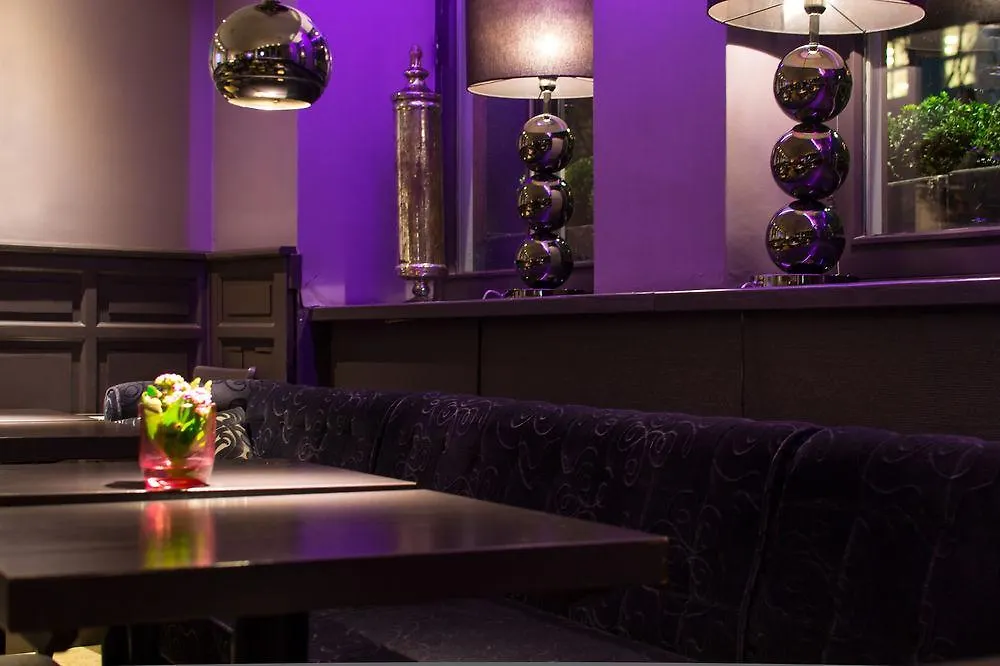 The Highlander Amsterdam Hotel 4*,