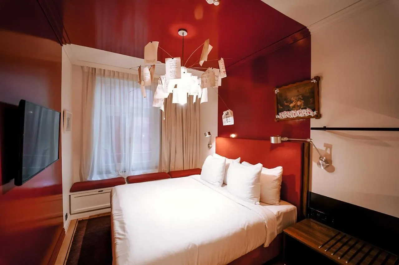 The Highlander Amsterdam Otel