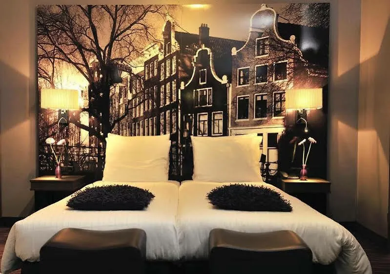 The Highlander Amsterdam Otel