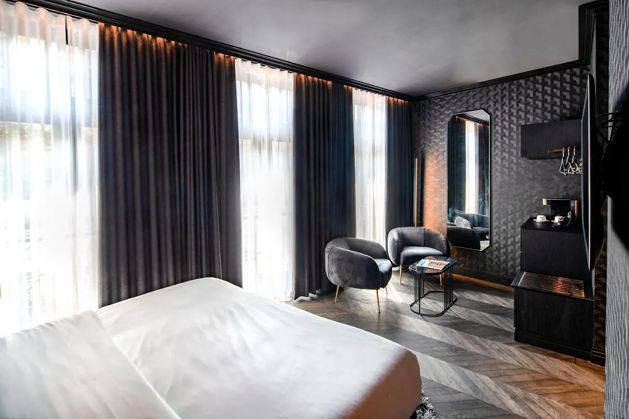 The Highlander Amsterdam Otel